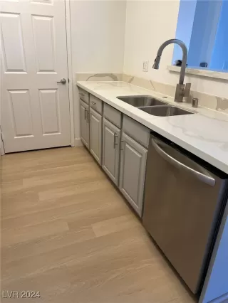 Photo #2: 2613934 Listing 