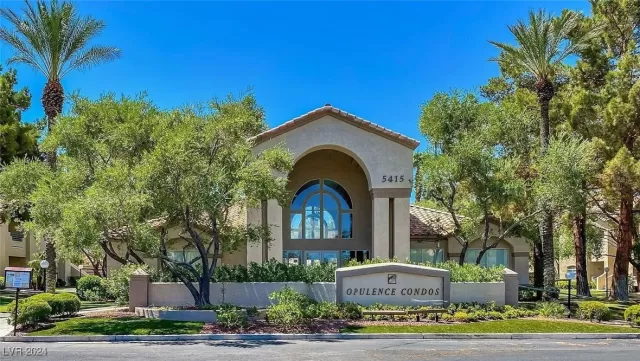 MLS: 2613988 Condo For Sale