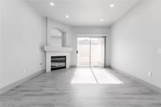 Photo #5: 2613988 Listing 