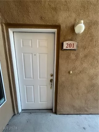 Photo #5: 2614005 Listing 