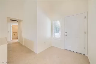 Photo #5: 2614023 Listing