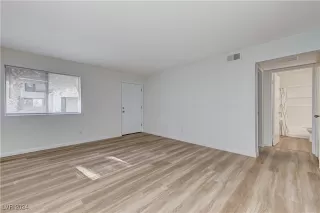 Photo #4: 2614024 Listing