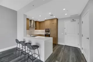 Photo #3: 2614037 Listing 