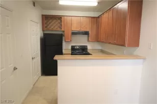 Photo #5: 2614066 Listing 