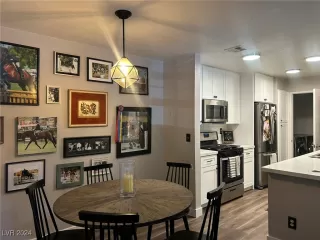 Photo #6: 2614084 Listing 