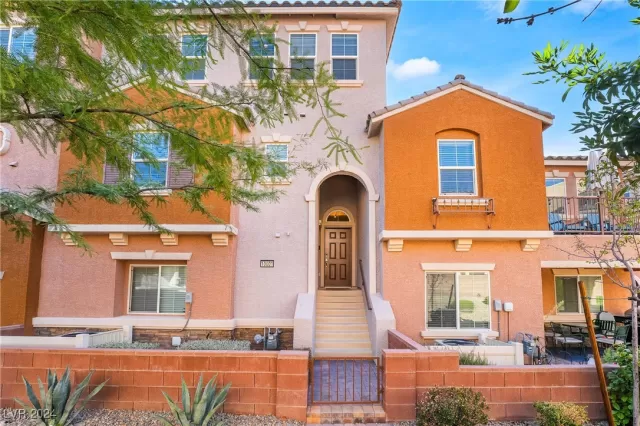 MLS: 2614100 Condo For Sale