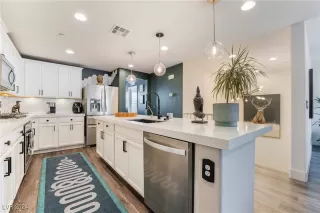 Photo #3: 2614100 Listing 