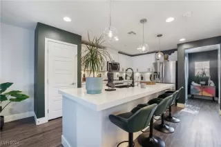 Photo #4: 2614100 Listing 