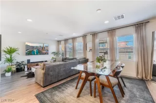 Photo #6: 2614100 Listing 