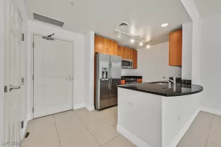 Photo #1: 2614137 Listing 