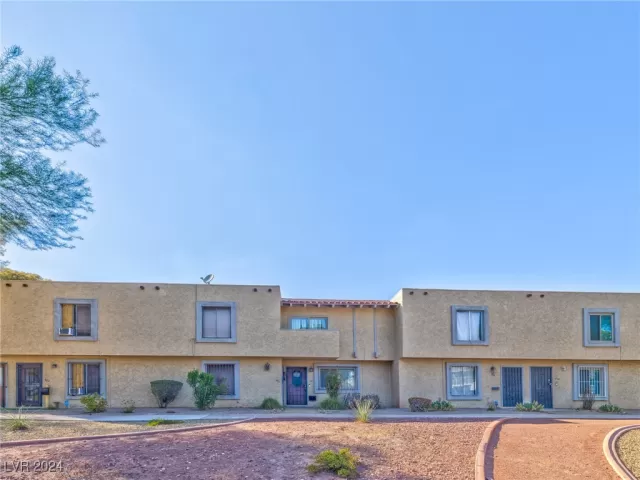 MLS: 2614149 Condo For Sale