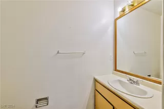 Photo #5: 2614149 Listing 