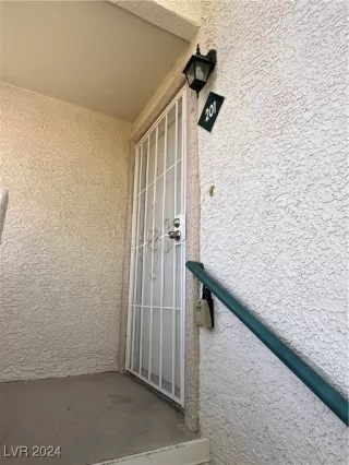 Photo #2: 2614156 Listing 