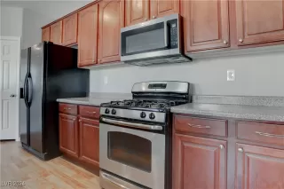 Photo #6: 2614160 Listing 