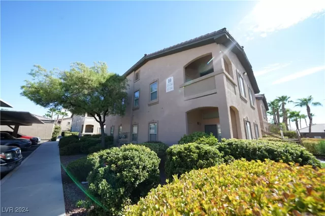 MLS: 2614180 Condo For Sale