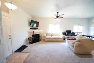 Photo #6: 2614180 Listing