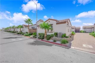 Photo #1: 2614205 Listing