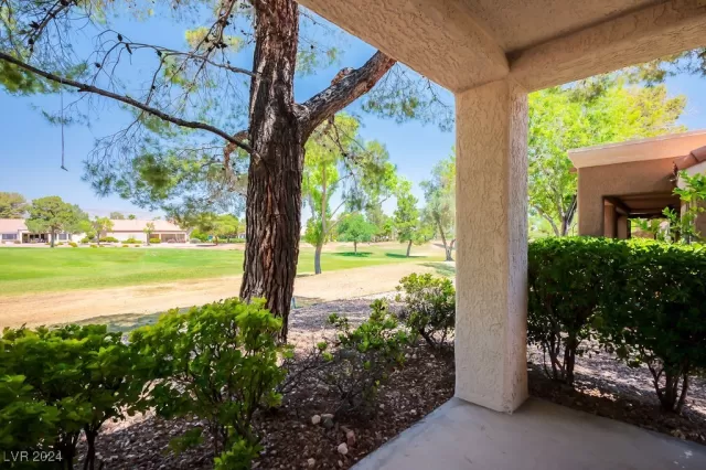 MLS: 2614262 Condo For Sale