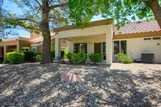 Photo #3: 2614262 Listing