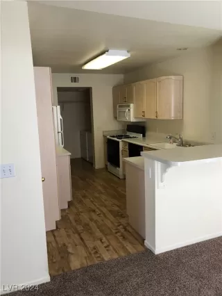 Photo #4: 2614264 Listing 