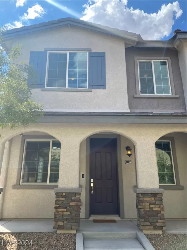 MLS: 2614266 Condo For Sale