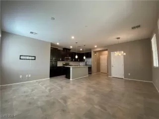 Photo #4: 2614266 Listing 