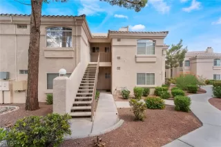 Photo #5: 2614281 Listing