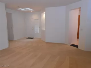Photo #2: 2614298 Listing 