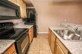 Photo #5: 2614305 Listing 