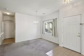 Photo #6: 2614323 Listing