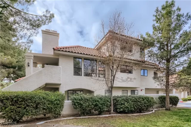 MLS: 2614327 Condo For Sale