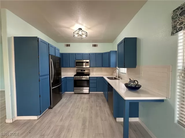 MLS: 2614328 Condo For Sale