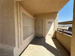 Photo #1: 2614328 Listing 