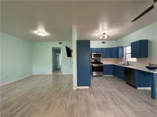 Photo #3: 2614328 Listing 