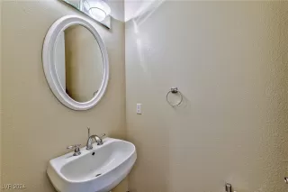 Photo #6: 2614365 Listing 