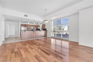 Photo #3: 2614366 Listing 
