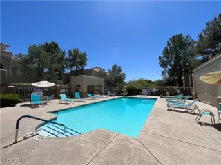 Photo #6: 2614369 Listing 