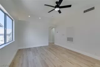 Photo #3: 2614372 Listing 