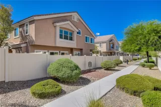 Photo #4: 2614382 Listing