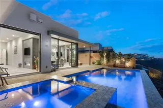 Photo #2: 2614386 Listing 