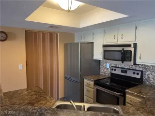 Photo #1: 2614387 Listing 