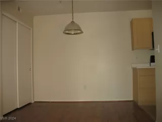 Photo #5: 2614389 Listing 