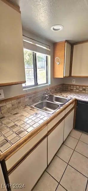 Photo #6: 2614395 Listing 