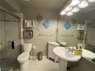 Photo #5: 2614402 Listing