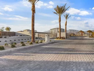 Photo #3: 2614429 Listing 