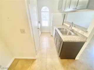 Photo #4: 2614457 Listing 