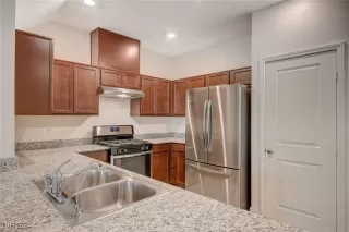 Photo #4: 2614470 Listing