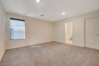 Photo #6: 2614470 Listing