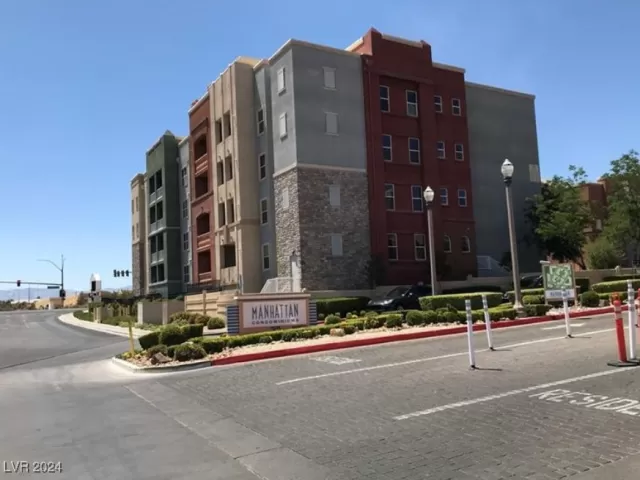 MLS: 2614485 Condo For Sale