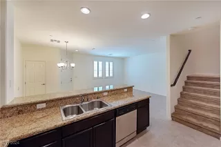 Photo #3: 2614508 Listing 